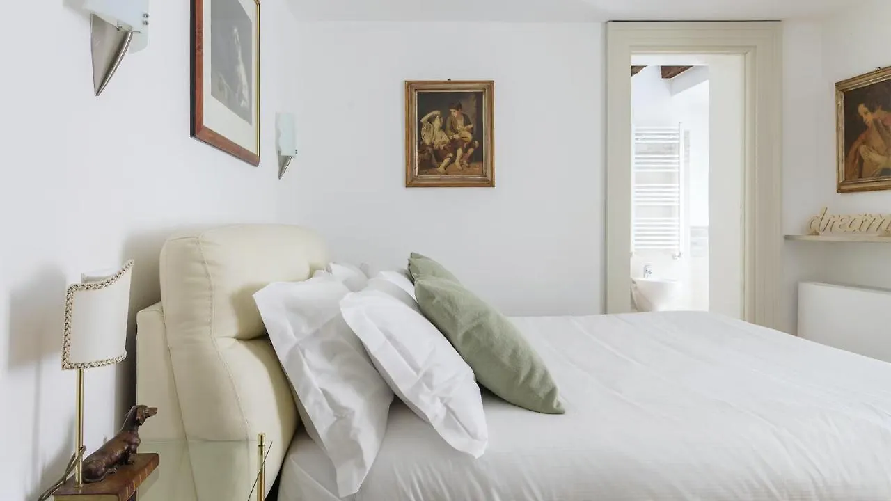 Apartment Easyhomes - Annunciata Milan Italy
